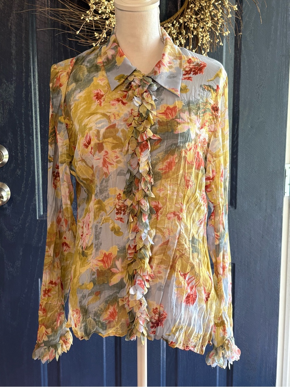 Violet & Claire watercolor floral crinkle romantic blouse size Large